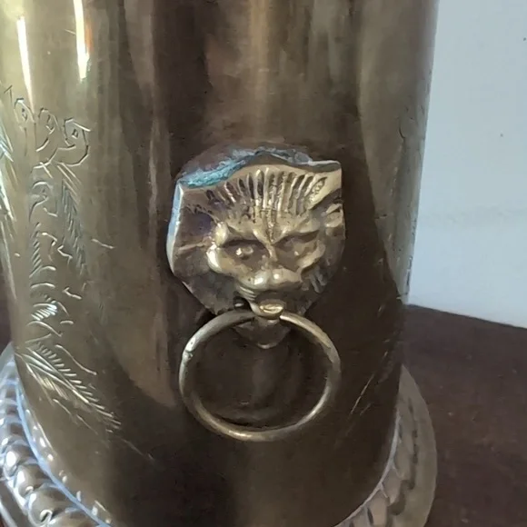 Vintage Brass Lidded Container Biscuit Storage Lions Head Handles Victorian - Picture 12 of 17